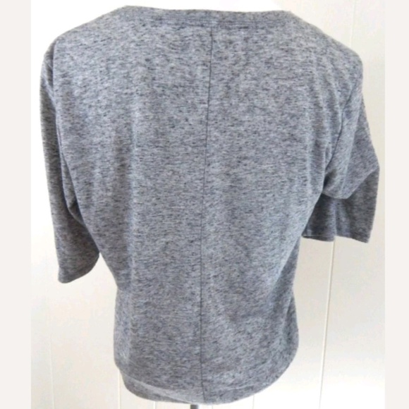 Victoria's Secret Cropped Graphic Tee - Picture 3 of 5